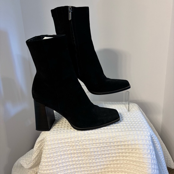 Sam Edelman Black Heeled Boots - Picture 9 of 13